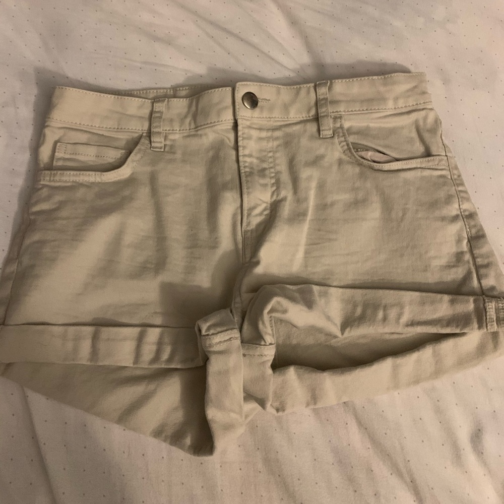 Khaki shorts